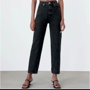ZARA High Waisted Classic Mom Jeans